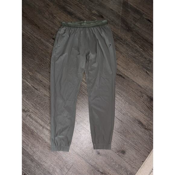 Gymshark Men’s Large Studio Joggers Slim Fit Lightweight Stretch Pants Green - Picture 3 of 11